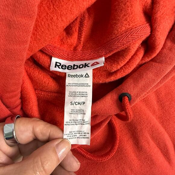 Reebok Red Hoodie Women’s Small Pullover Sweatshirt Logo Front - Picture 5 of 10
